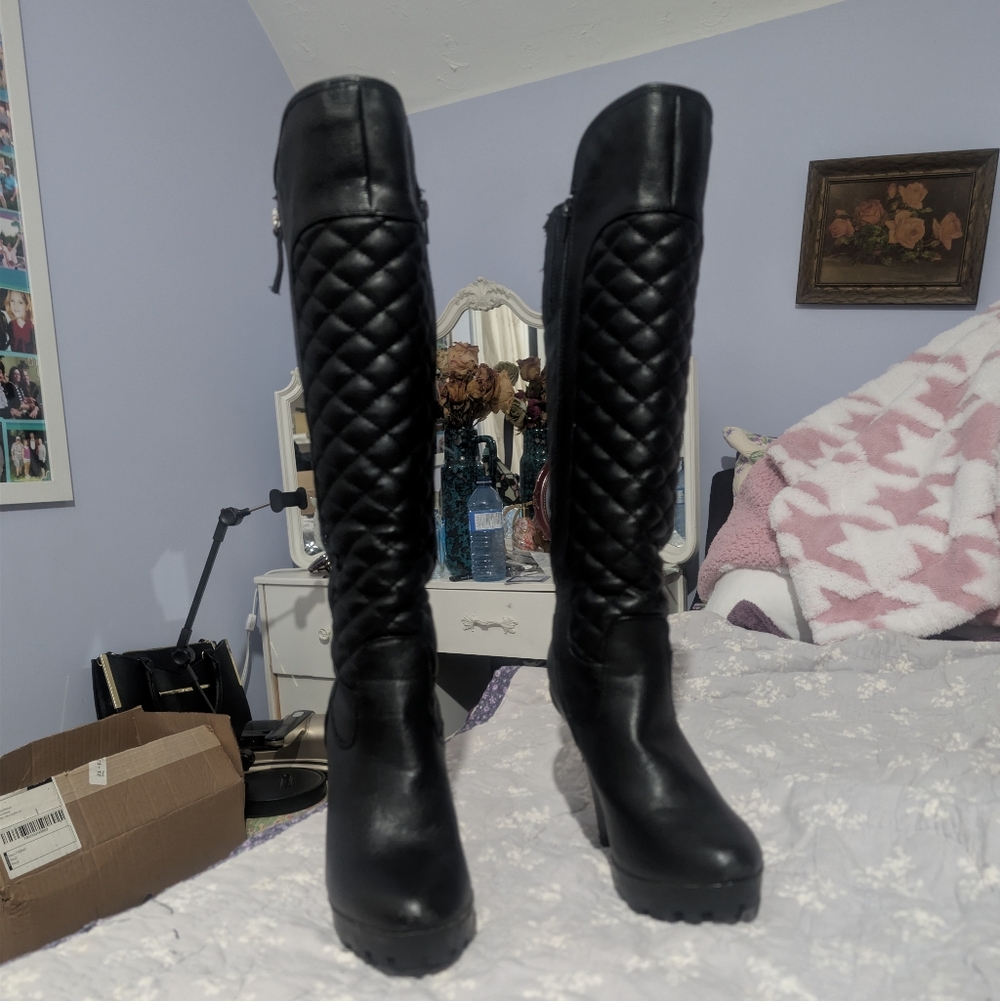 Wild Diva Lounge Quilted Knee High Platform Boots w/ Secret Pocket | Black - Picture 3 of 14